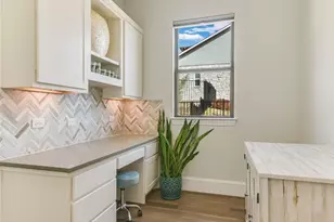 308 Lodestone Ln, Austin, TX 78738 - Photo 12