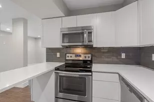 935 La Posada Dr, Austin, TX 78752 - Photo 10