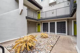 935 La Posada Dr, Austin, TX 78752 - Photo 4