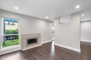 935 La Posada Dr, Austin, TX 78752 - Photo 2
