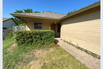 11902 Sunhillow Bend, Austin, TX 78758 - Photo 2