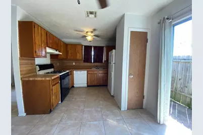 11902 Sunhillow Bend, Austin, TX 78758 - Photo 8
