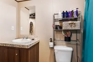 304 Regina Dr, Buda, TX 78610 - Photo 10
