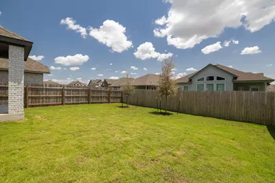 252 Menlo Bend, Liberty Hill, TX 78642 - Photo 18
