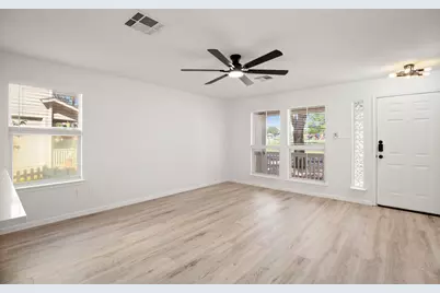 360 Sampson, Kyle, TX 78640 - Photo 8