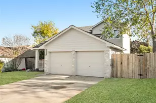 218 Crystal Knoll Blvd, Georgetown, TX 78626 - Photo 4