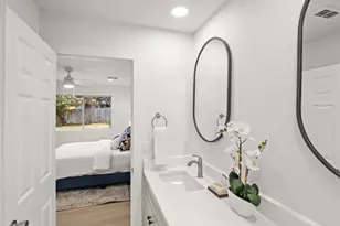 218 Crystal Knoll Blvd, Georgetown, TX 78626 - Photo 16