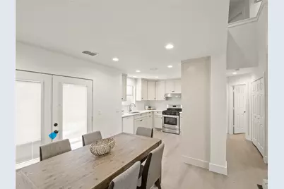 218 Crystal Knoll Boulevard, Georgetown, TX 78626 - Photo 8