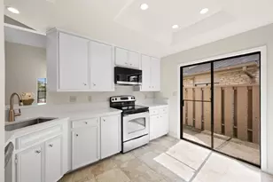 2201 Lakeway Blvd, Lakeway, TX 78734 - Photo 10