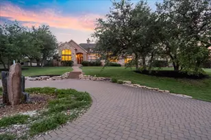 1525 Springlake Dr, Dripping Springs, TX 78620 - Photo 4