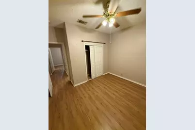 2414 Longview Street #205, Austin, TX 78705 - Photo 8