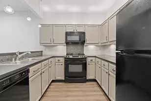 10819 Crown Colony Dr, Austin, TX 78747 - Photo 6