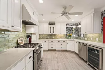 4216 Tallowood Drive, Austin, TX 78731 - Photo 10