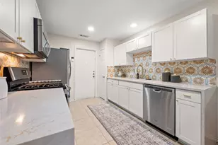 6716 Skynook Dr, Austin, TX 78745 - Photo 10