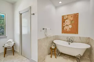 700 Furlong Dr, Austin, TX 78746 - Photo 14