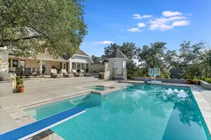 700 Furlong Dr, Austin, TX 78746 - Photo 22