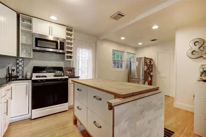 506 W Saint Johns Avenue, Austin, TX 78752 - Photo 10