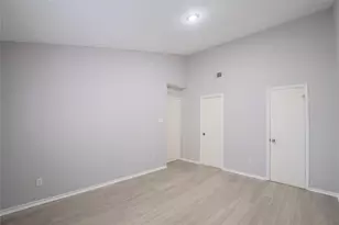 8200 Neely Dr, Austin, TX 78759 - Photo 10