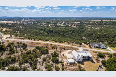 529 Julieanne Cove, Dripping Springs, TX 78620 - Photo 16