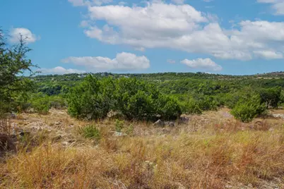 529 Julieanne Cove, Dripping Springs, TX 78620 - Photo 10