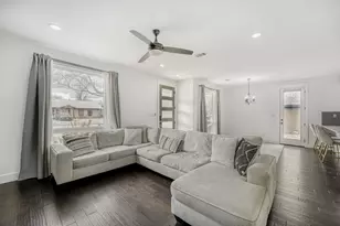 125 Irene St, Elgin, TX 78621 - Photo 8