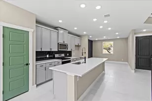 17503 Panorama Dr, Dripping Springs, TX 78620 - Photo 2