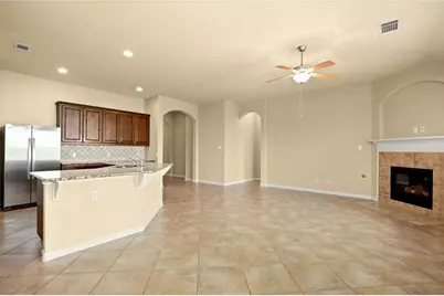112 W Adelanta Place, Round Rock, TX 78681 - Photo 2