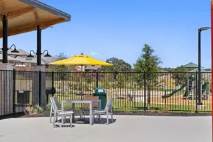 260 Rivers Edge Dr, Georgetown, TX 78628 - Photo 10