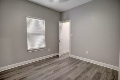 121 S Kanaio Drive, Bastrop, TX 78602 - Photo 34