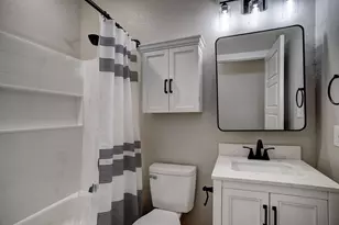 121 S Kanaio Dr, Bastrop, TX 78602 - Photo 38
