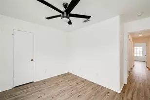 6705 Lancret Hill Dr, Austin, TX 78745 - Photo 18