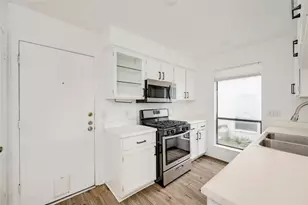 6705 Lancret Hill Dr, Austin, TX 78745 - Photo 8