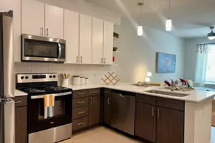 320 Goll St, Kyle, TX 78640 - Photo 10