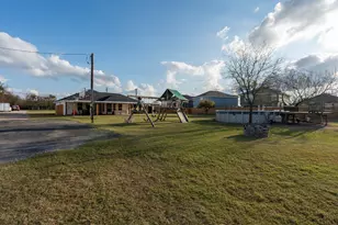 12106 Laws Rd, Buda, TX 78610 - Photo 38