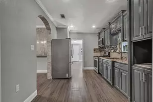 1915 Canterbury St, Austin, TX 78702 - Photo 10