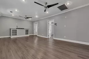 1915 Canterbury St, Austin, TX 78702 - Photo 6