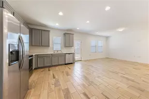 6708 Routenburn St, Austin, TX 78754 - Photo 4