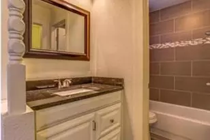 6403 Auburn Dr, Austin, TX 78723 - Photo 10