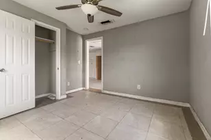 7402 Providence Ave, Austin, TX 78752 - Photo 26