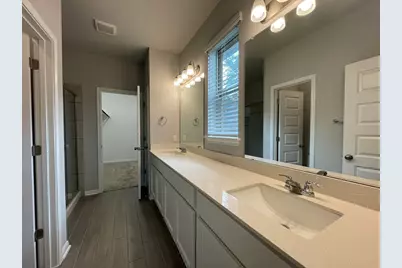 1029 Kerrwood Way, Leander, TX 78641 - Photo 12