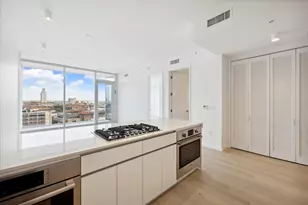 313 W 17th St, Austin, TX 78701 - Photo 1