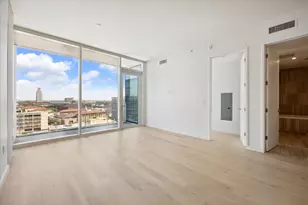 313 W 17th St, Austin, TX 78701 - Photo 2