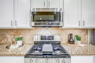 6715 Windrift Way, Austin, TX 78745 - Photo 18