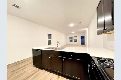 332 Amber Glen, San Marcos, TX 78656 - Photo 6