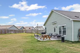 2402 Sunray Ct, Lockhart, TX 78644 - Photo 28