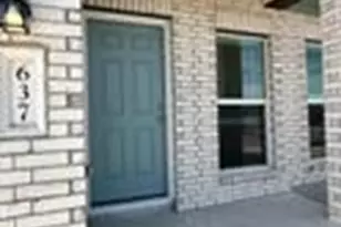 637 The Ugly Wy, Jarrell, TX 76537 - Photo 2