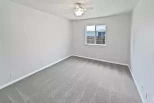 404 Stewart Dr, Hutto, TX 78634 - Photo 12