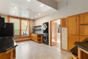 3210 Hampton Rd, Austin, TX 78705 - Photo 40