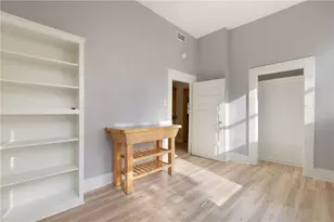 3210 Hampton Rd, Austin, TX 78705 - Photo 28