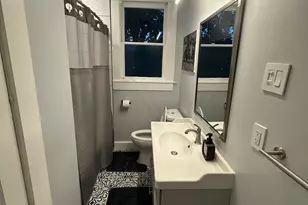 3210 Hampton Rd, Austin, TX 78705 - Photo 14